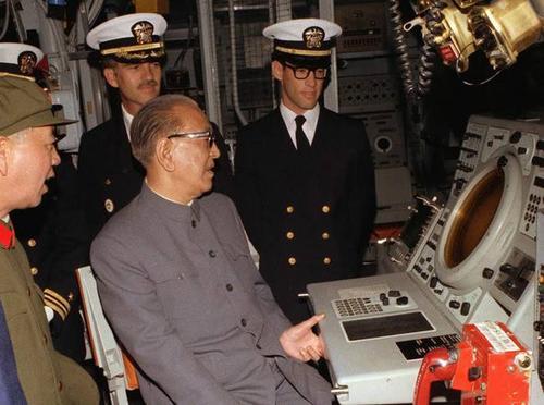 許世友將軍找耿飈比試，耿飈直接拒絕：不用比，你肯定打不過我