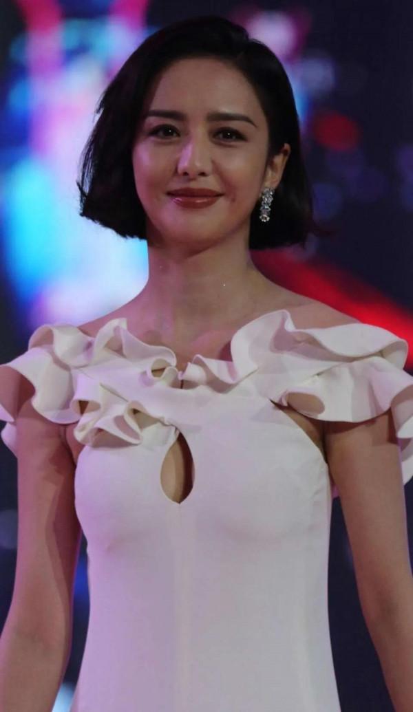 有一說一，佟麗婭這是什麼水平