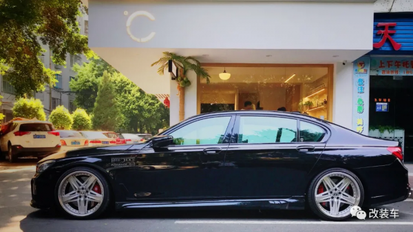 給寶馬7系換上全身JDM改裝件，是日系車迷最後的倔強？