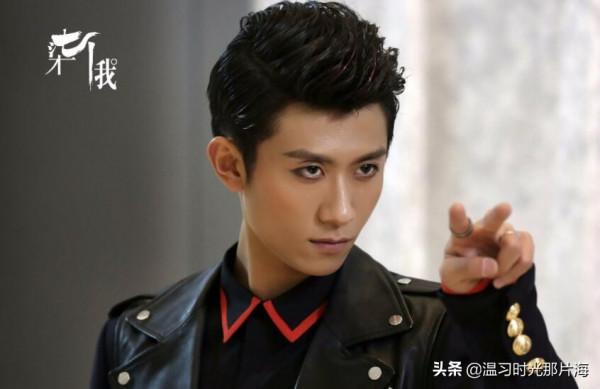 什麼叫演技炸裂？這些人一人分飾兩角，對比分明，圈粉無數