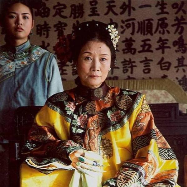 慈禧這套“鬼畫”被八國聯軍搶走,57年後無償歸還,現估價6500萬 慈禧這套“鬼畫”被八國聯軍搶走,57年後無償歸還,現估價6500萬