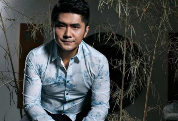 “潘長江女兒”潘陽：父親力捧也不紅，嫁給10億富商，成豪門闊太