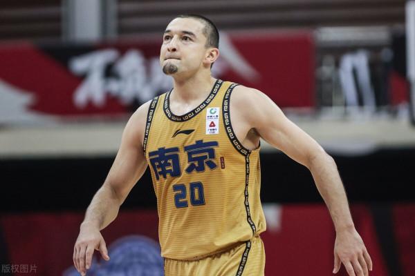 CBA前13輪投中三分球最多的10位本土球員 CBA前13輪投中三分球最多的10位本土球員