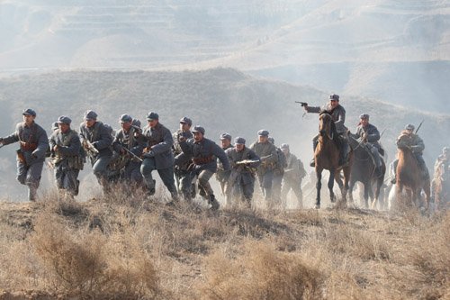 長征結束紅軍入陝北,陝北地小貧窮人少,毛主席:打閻錫山的土豪 長征結束紅軍入陝北,陝北地小貧窮人少,毛主席:打閻錫山的土豪