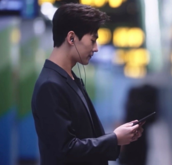 一次性告訴你保養眼部的全部方法,她們都這樣做,怪不得細紋很少 一次性告訴你保養眼部的全部方法,她們都這樣做,怪不得細紋很少