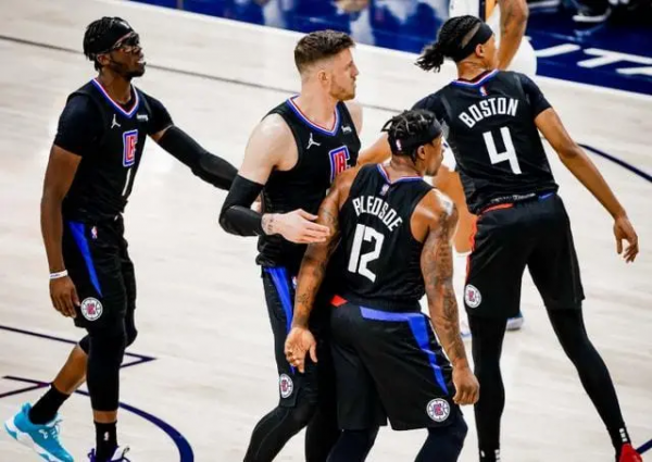 慘遭雷霆絕殺!肯納德太合理,雷吉偏亂,快船交易勢在必行? 慘遭雷霆絕殺!肯納德太合理,雷吉偏亂,快船交易勢在必行?