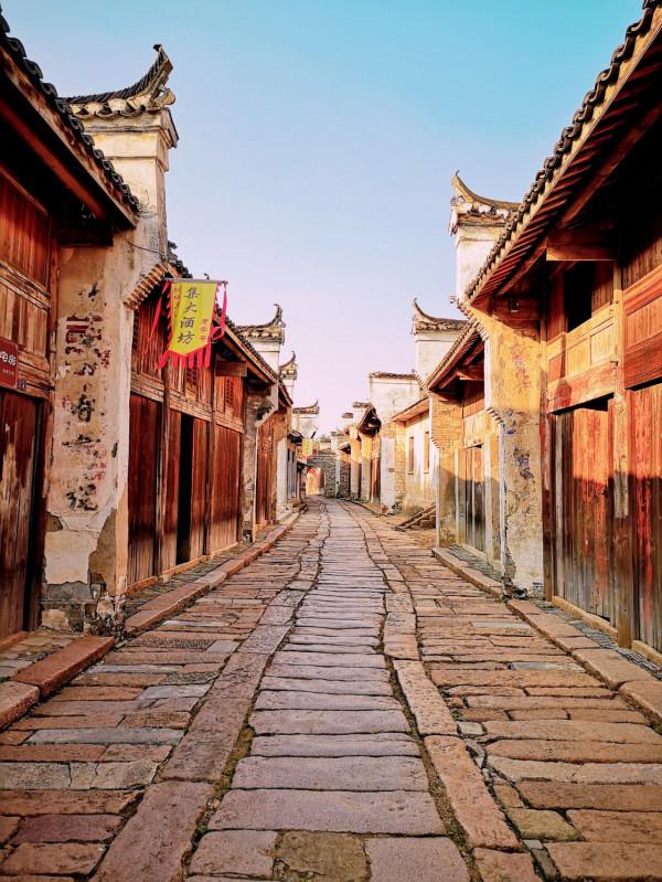 安徽1800年曆史古街，花數億重修後，反沒有了遊客