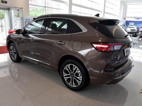 便宜如同國產的合資SUV，入門就配2.0T+8AT，實拍福特銳際