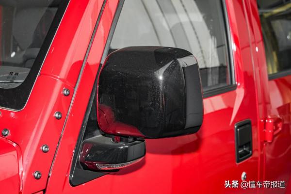 新車 | 能否與坦克300一戰?配鋼輪輞+收音機,北京BJ40公務版到店 新車 | 能否與坦克300一戰?配鋼輪輞+收音機,北京BJ40公務版到店