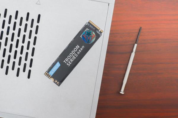 行動硬碟要怎麼買才划算？會玩的都選擇自制行動硬碟，你呢？