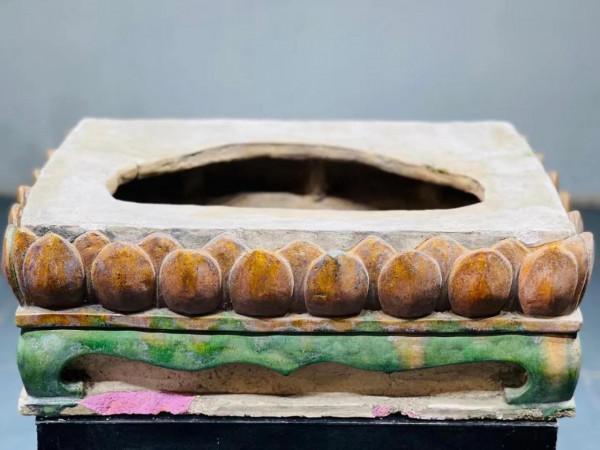 佛座，佛龕，案頭獅