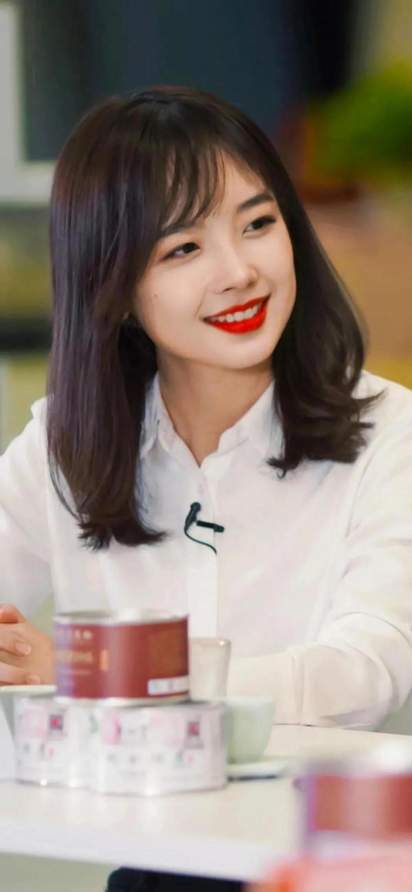 央視王冰冰 央視王冰冰