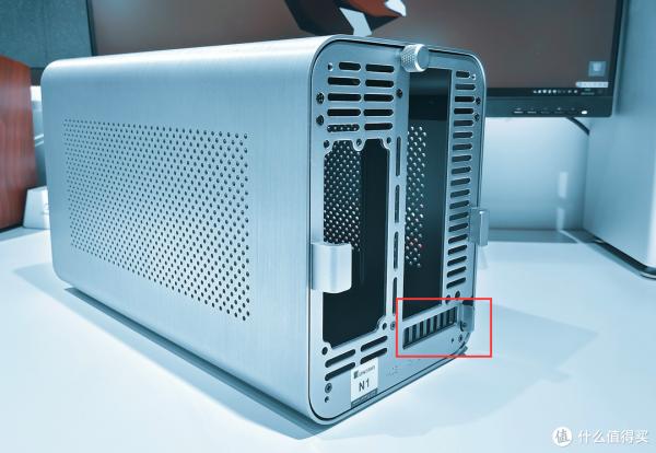 棄礦渣，學大佬組裝一臺全能All In One NAS，硬體篇