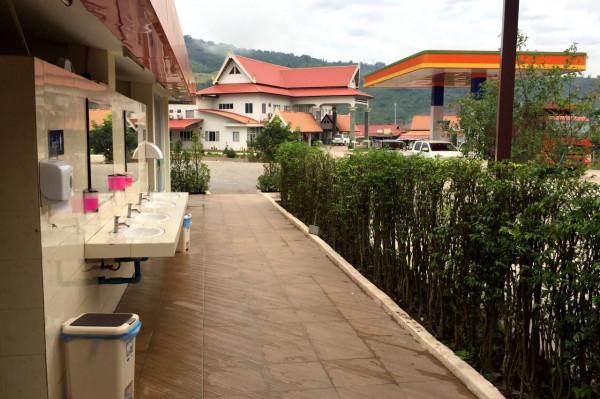 自駕出國旅行玩什麼？（02）漫談自駕旅行寮國