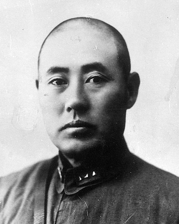 46年葉挺遇難,飛機上還有3位同志,地位都不輸葉挺,他們是何人 46年葉挺遇難,飛機上還有3位同志,地位都不輸葉挺,他們是何人