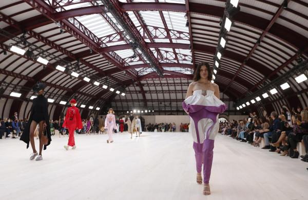 巴黎時裝週：羅意威品牌時裝秀
