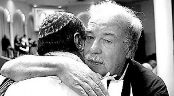 女植物人被餓13天后死亡,驚動美國總統,植物人生死該由誰決定? 女植物人被餓13天后死亡,驚動美國總統,植物人生死該由誰決定?