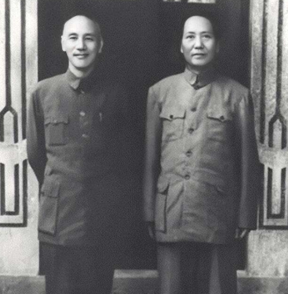 林彪列4點原因反對援朝，毛主席堅持出兵，蔣介石：沒人打得過他