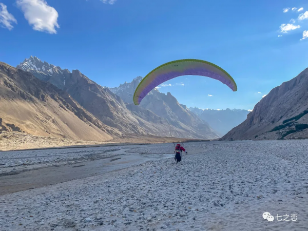 8407米！Antoine再創滑翔傘世界紀錄 無氧飛越布洛阿特峰