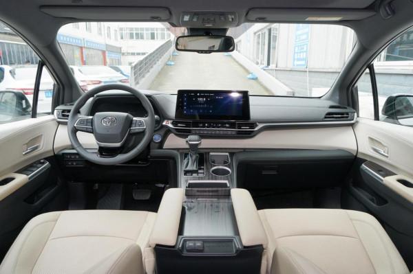 豐田賽那上市，能不能滿足多孩家庭需求？哪款配置最合適？