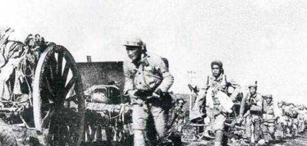 1986年,遲浩田遇老翁悠然垂釣,老翁撫須笑問:可知胡司令? 1986年,遲浩田遇老翁悠然垂釣,老翁撫須笑問:可知胡司令?