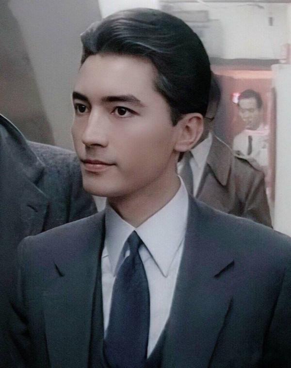 年輕時是帥的教科書,老了卻醜的各有千秋!這6個男明星,好可惜 年輕時是帥的教科書,老了卻醜的各有千秋!這6個男明星,好可惜