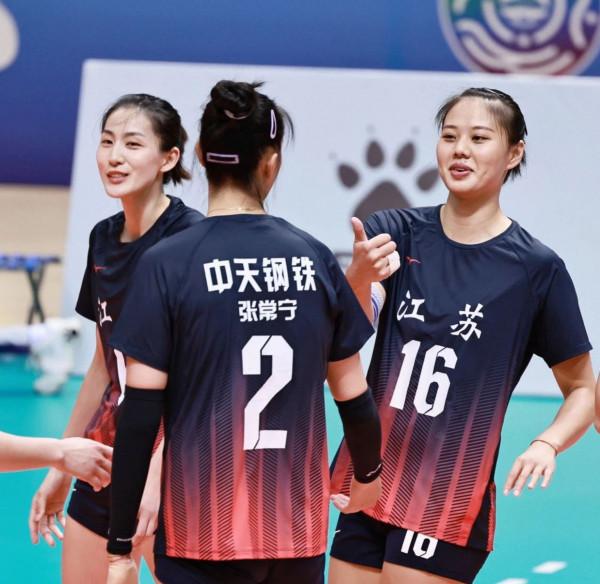 江蘇女排4連勝！已提前晉級複賽，一傳攔網是弱點，楊珺菁是底牌