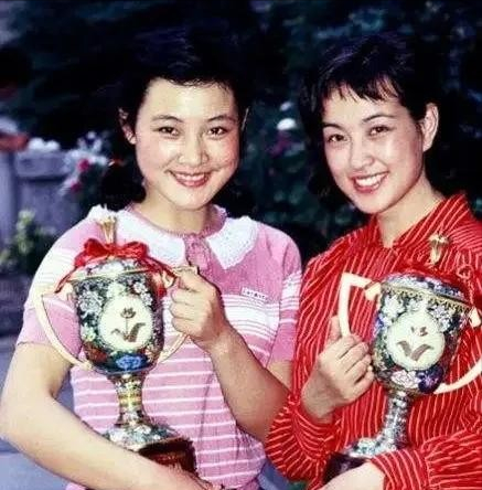 “崇洋媚外”的5位明星,強行辯解:張鐵林最可笑,陳沖最可恨 “崇洋媚外”的5位明星,強行辯解:張鐵林最可笑,陳沖最可恨