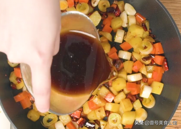 分享土豆的美味新吃法，鮮香麻辣，解饞又美味，吃一次念念不忘