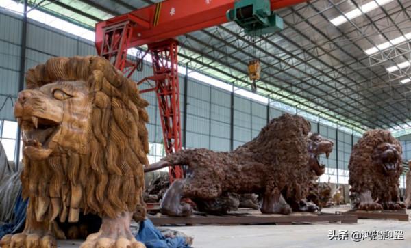 男子雕出15米&OpenCurlyDoubleQuote;東方雄獅&rdquo;，300萬元拒賣，如今閒置無人問津