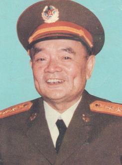 他曾是粟裕的警衛員，一句話被送到戰場當營長，後成我國上將