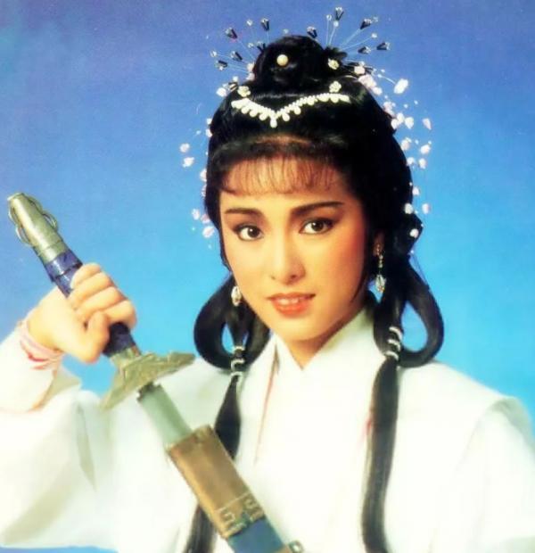 港劇傳奇曹達華,輸掉3億今價值1500億,賭王何鴻燊包他終身吃住 港劇傳奇曹達華,輸掉3億今價值1500億,賭王何鴻燊包他終身吃住