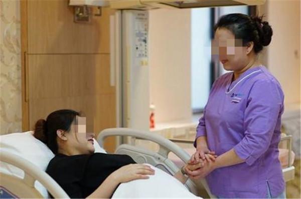 孕媽的頭號敵人“羊水栓塞”，出現前有三個訊號，一定要提前瞭解