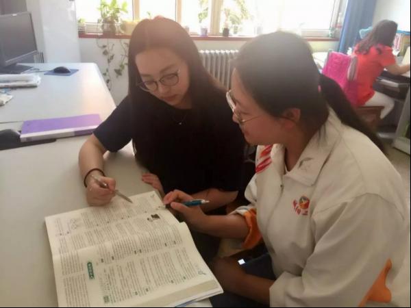 獲300萬獎學金、被斯坦福大學錄取，這個17歲的小姑娘厲害了