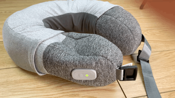 「開箱體驗」 能時刻提供貼心又舒服按摩的智慧充氣按摩頸枕 「開箱體驗」 能時刻提供貼心又舒服按摩的智慧充氣按摩頸枕