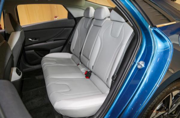 合資A級轎車怎麼選?伊蘭特購車手冊,推薦240T GDi LUX尊貴版 合資A級轎車怎麼選?伊蘭特購車手冊,推薦240T GDi LUX尊貴版