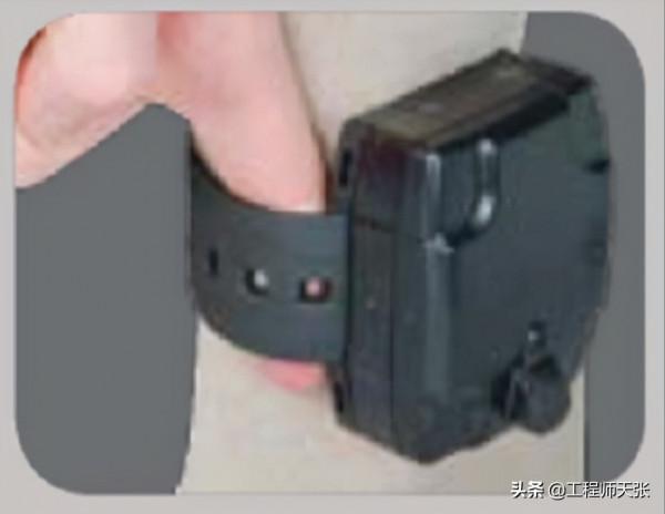 孟晚舟無罪獲釋回國！揭秘她曾佩戴的電子腳釦，讓人心疼