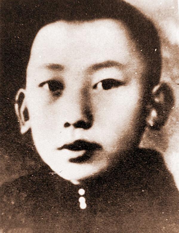 1958年,周總理春節訪問朝鮮,憑弔毛岸英哽咽無語 1958年,周總理春節訪問朝鮮,憑弔毛岸英哽咽無語