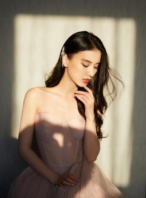 治癒系女神:黃聖依 治癒系女神:黃聖依