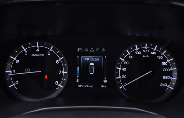 長安銳程CC藍鯨版開賣，9.79萬起售，三款配置哪款更值得入手？