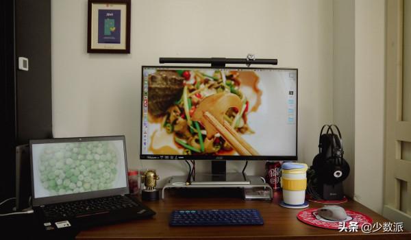 來分享 5 位作者好看又高效的桌面佈置