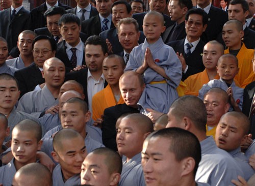 “戰鬥民族”俄羅斯，為何最終選擇與中國攜手並肩？