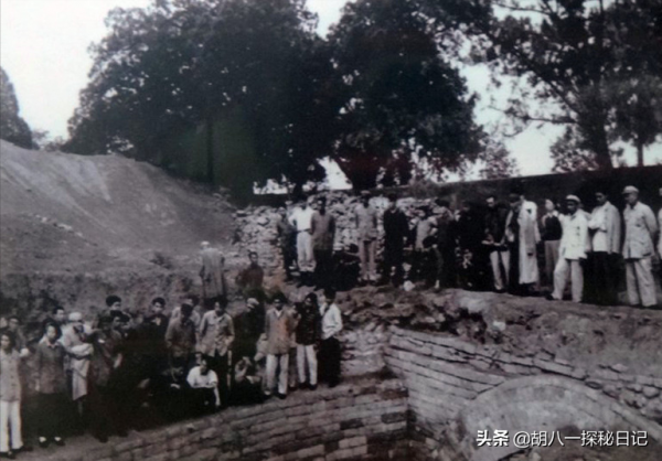 1957年,明朝皇帝定陵挖掘出400年前皇帝的純金帽子,工藝是迷 1957年,明朝皇帝定陵挖掘出400年前皇帝的純金帽子,工藝是迷