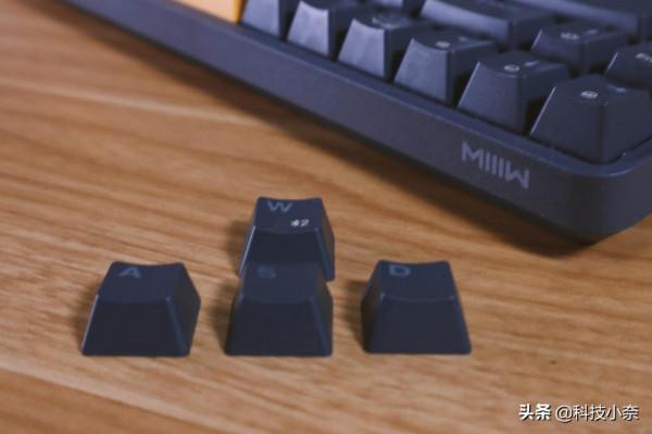 這把直接價效比拉滿,米物POP系列機械鍵盤Z680c 這把直接價效比拉滿,米物POP系列機械鍵盤Z680c