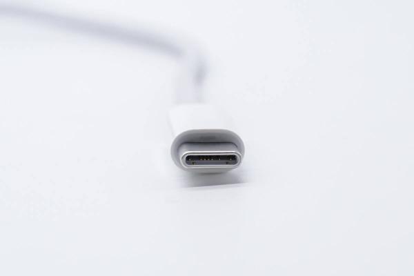 標配蘋果首款140W氮化鎵充電器,MacBook Pro 16充電測評 標配蘋果首款140W氮化鎵充電器,MacBook Pro 16充電測評