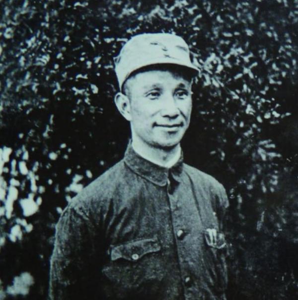 粟裕為何沒有參加長征？中央兩份絕密檔案曝光，揭露其中複雜內情