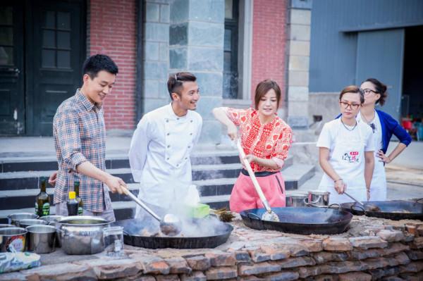 謝霆鋒、陳小春、張智霖等定居內地，老牌港星直言逃離香港的辛酸