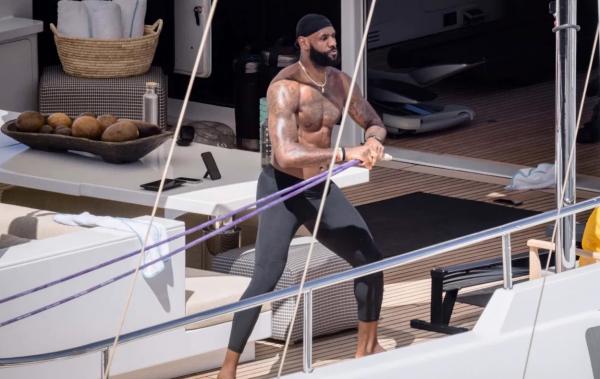 不如杜蘭特，不如字母哥，37歲時被質疑！對不起，他已載入史冊