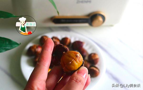 板栗去殼時，不要生剝，記住這方法，一秒一個又快又幹淨，真輕鬆