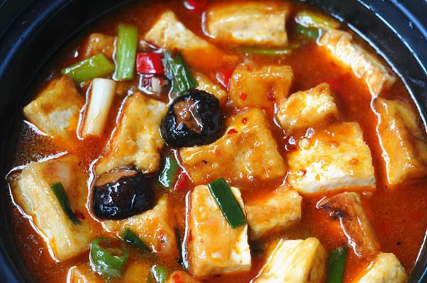 天氣變涼,兒子愛上了這一鍋,2塊錢夠全家吃,比紅燒肉更過癮 天氣變涼,兒子愛上了這一鍋,2塊錢夠全家吃,比紅燒肉更過癮